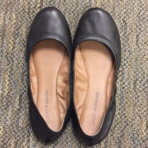 Lucky Brand Emmie flats!